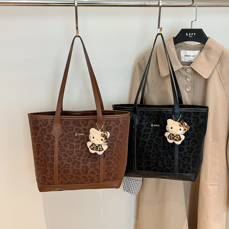 Women’s fashionable tote bag with leopard print and practical inner pocket-https://detail.1688.com/offer/1013047984690.html-Calm Wears-Black-Size: With pendant-Calm Wears