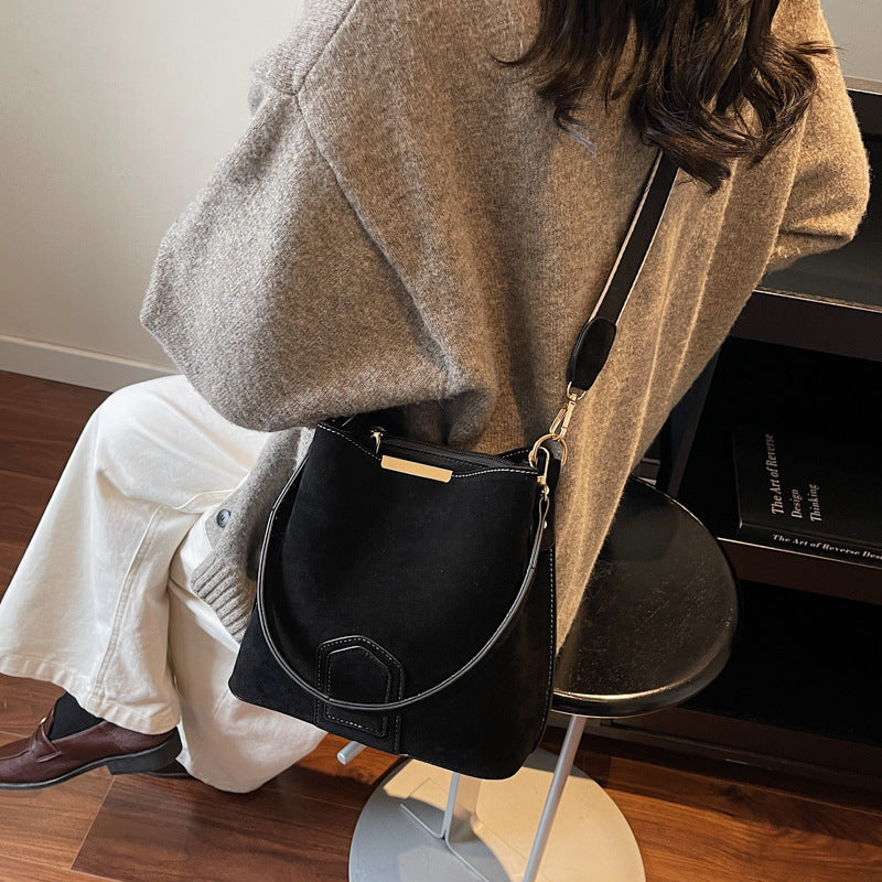 Women’s practical shoulder bag made of high-quality suede-https://detail.1688.com/offer/993071677292.html-Calm Wears-Black-nothing-Calm Wears