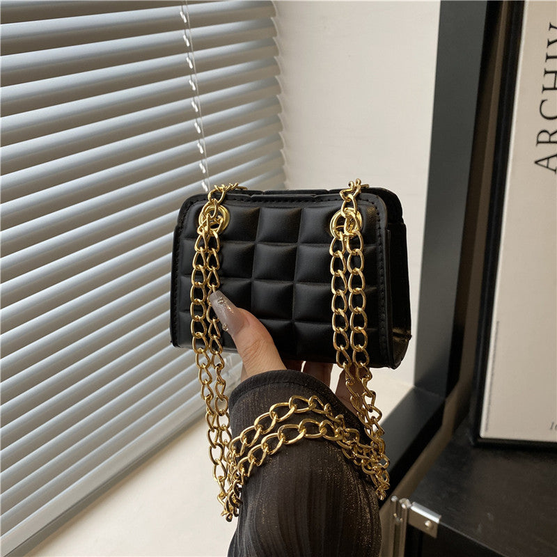 Women's fashionable mini handbag with exquisite chain accents