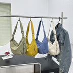 Casual shoulder bag with multifunctional zip pockets