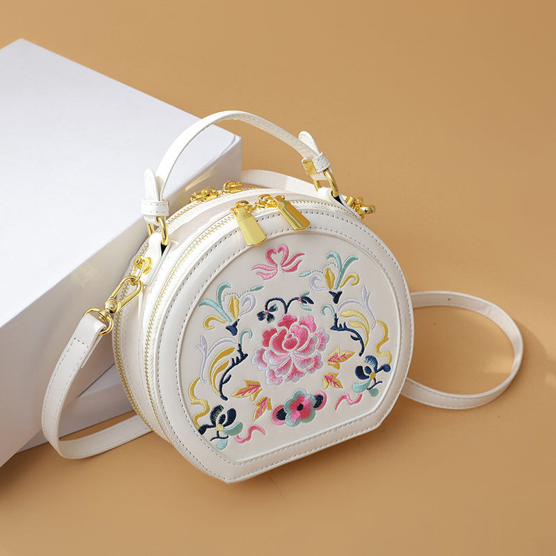 Vintage Floral Embroidered Handbag