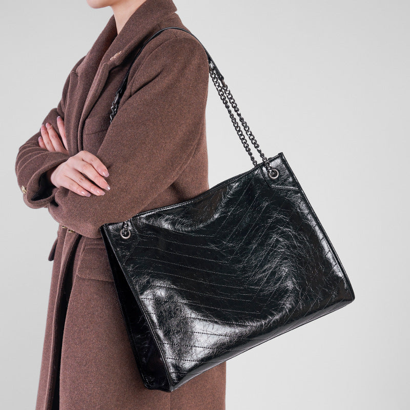 Women's Tote Bag made of shiny faux leather with quilted pattern-https://detail.1688.com/offer/1039394774896.html-Calm Wears-Black-39-Calm Wears