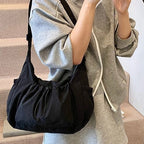 Fashionable shoulder bag