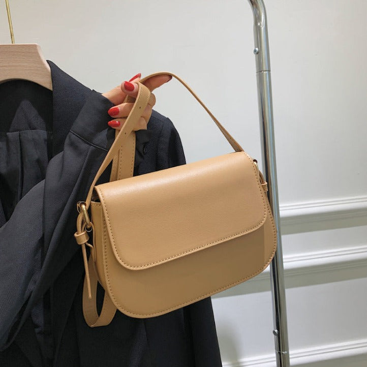 Handmade leather shoulder bag