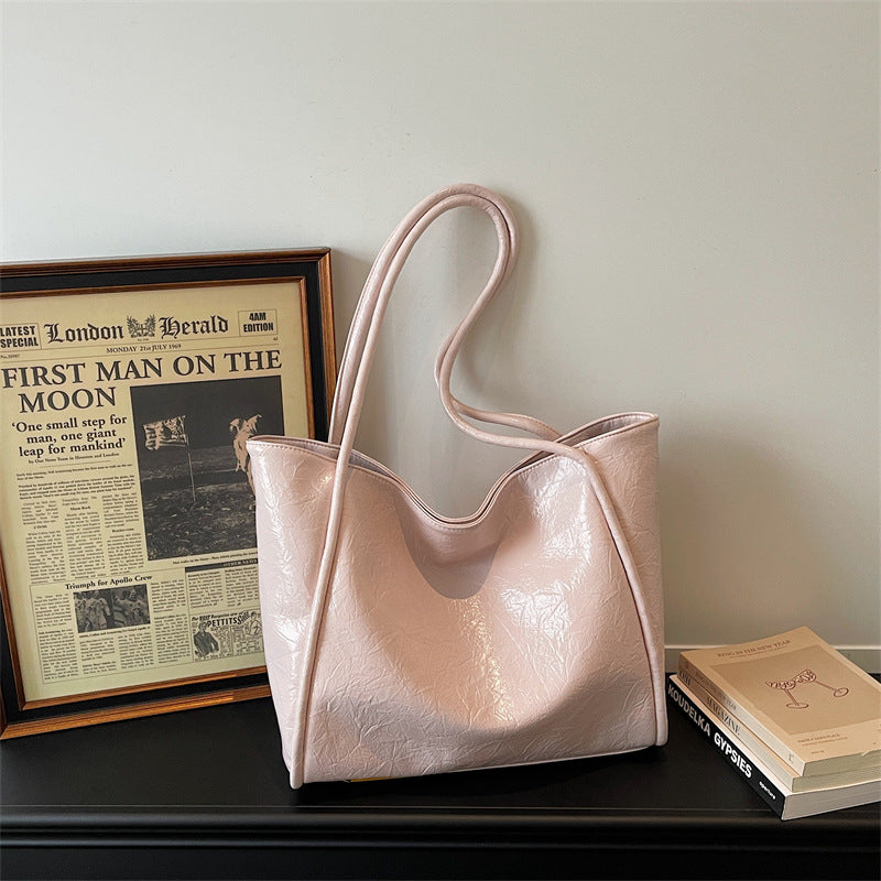 Versatile Soft-Finish Tote Calm Wears
