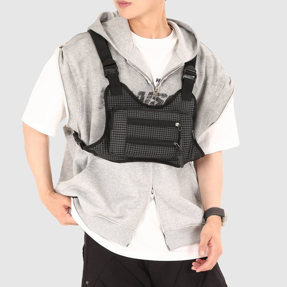 Adjustable Utility Chest Bag Calm Wears