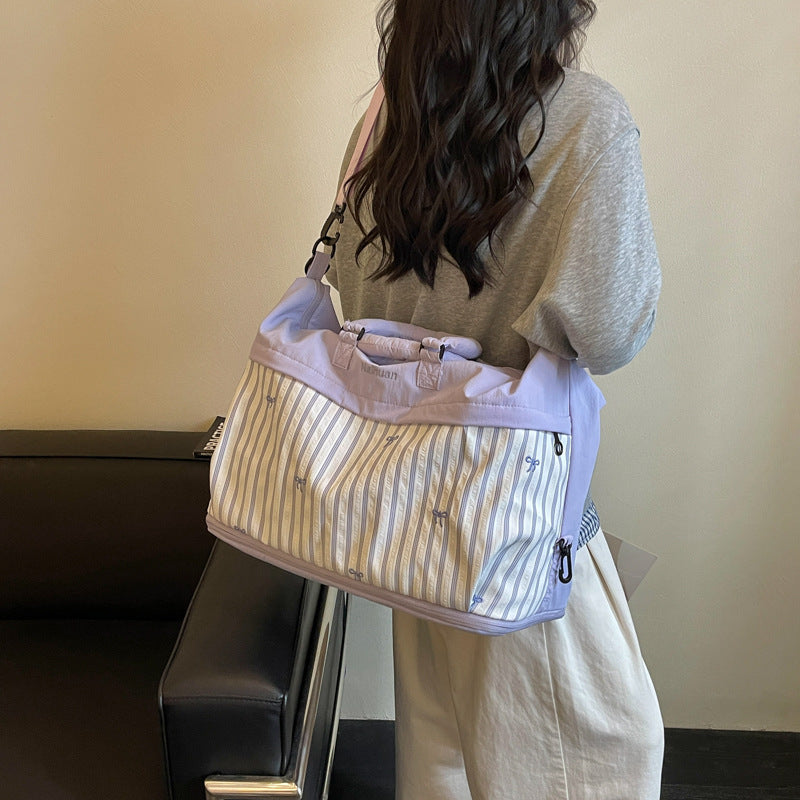 Versatile Multi-Pocket Travel Duffel Bag