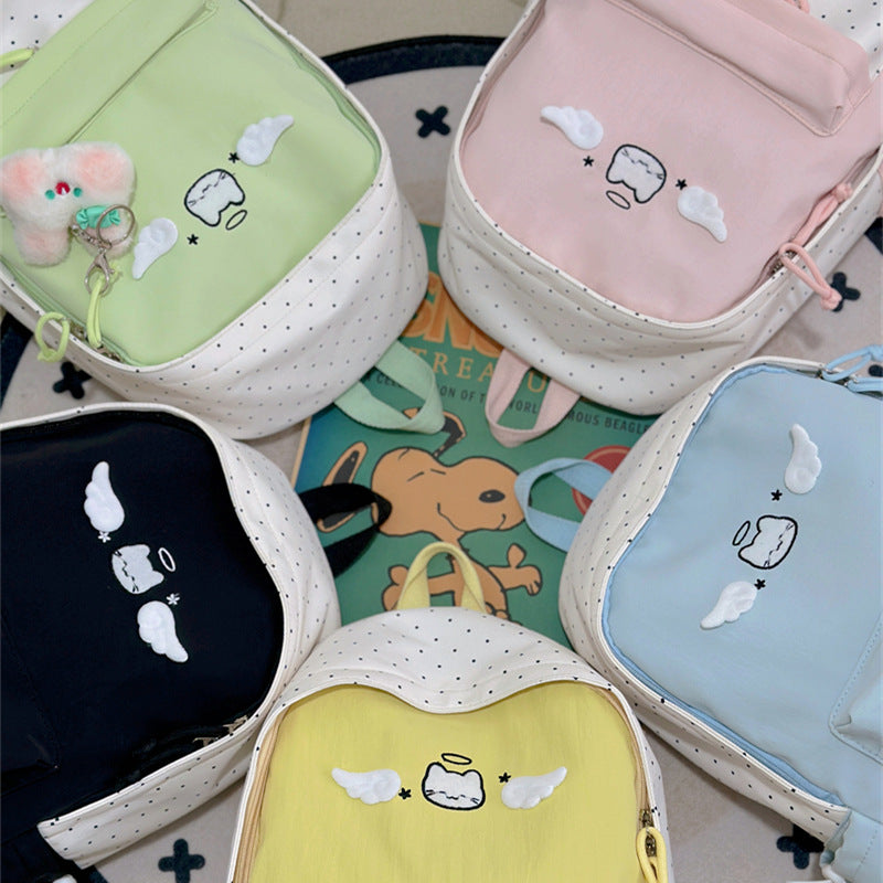Playful backpack with unique animal motif