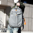 Sporty backpack with intelligent compartment design and robust protection