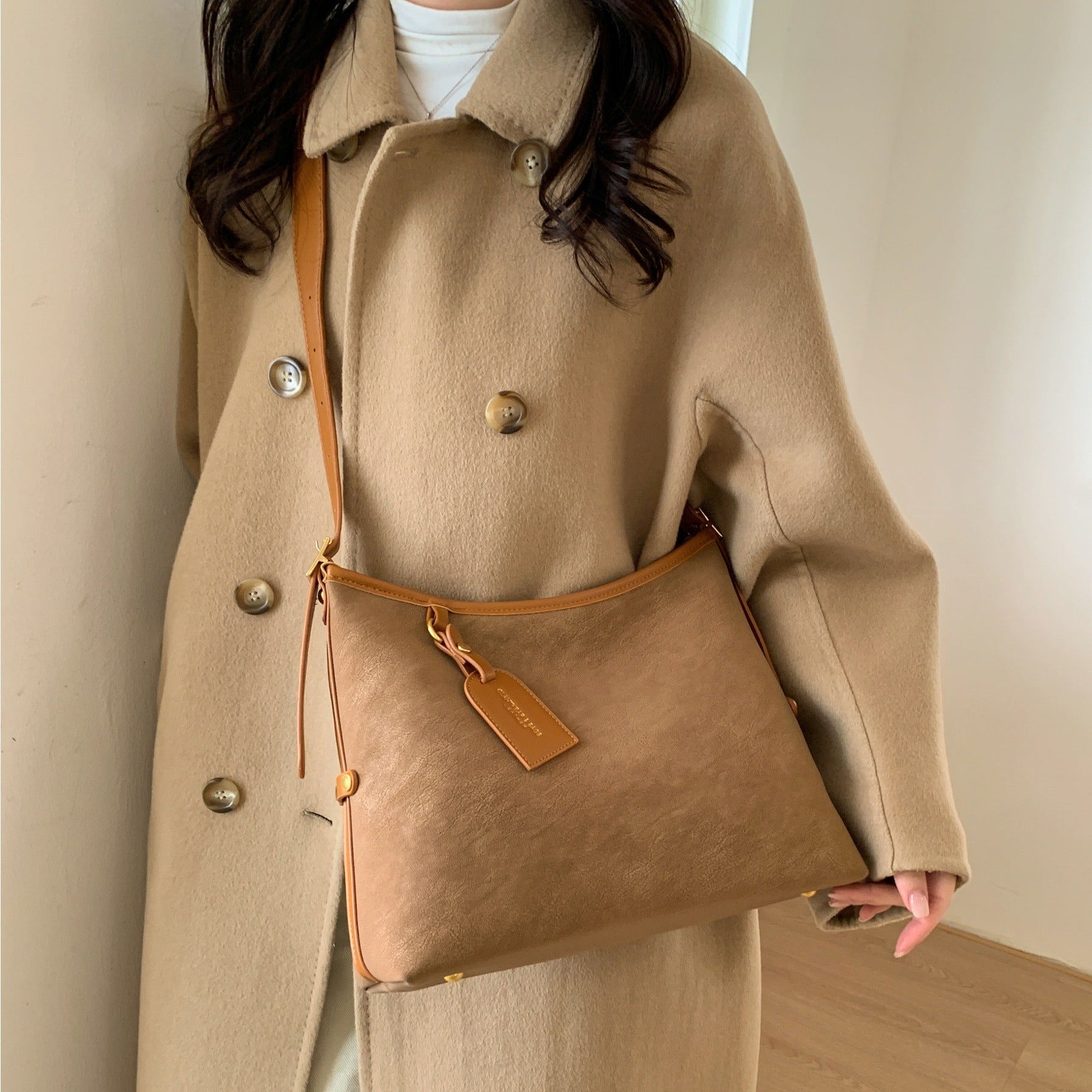 Ladies elegant shoulder bag with soft leather-https://detail.1688.com/offer/1000391974803.html-Calm Wears-Braun-nothing-Calm Wears