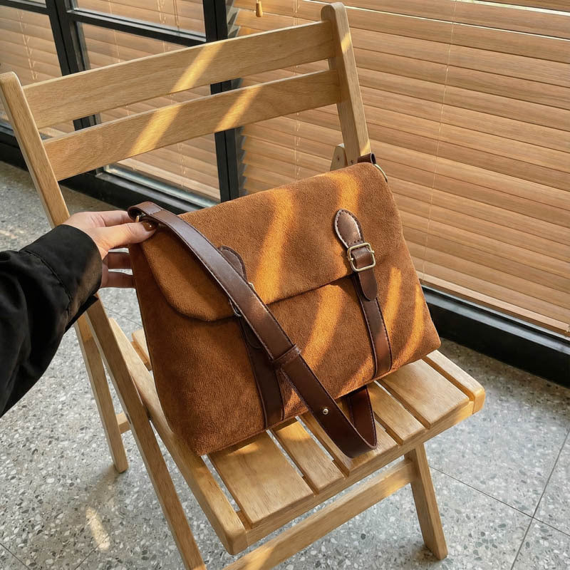 WoChic Vintage-Style Messenger Bag