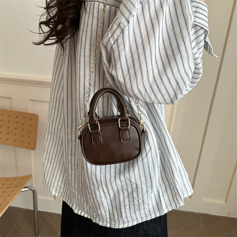 Women’s Mini Handbag with Removable Chain and Elegant Design