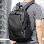 More robust and versatile backpack made of water-repellent material