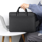 Laptop bag with reinforced protection and practical compartments