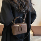 Women's structured shoulder bag with detachable carrying strap-https://detail.1688.com/offer/991205475766.html-Calm Wears-Braun-nothing-Calm Wears