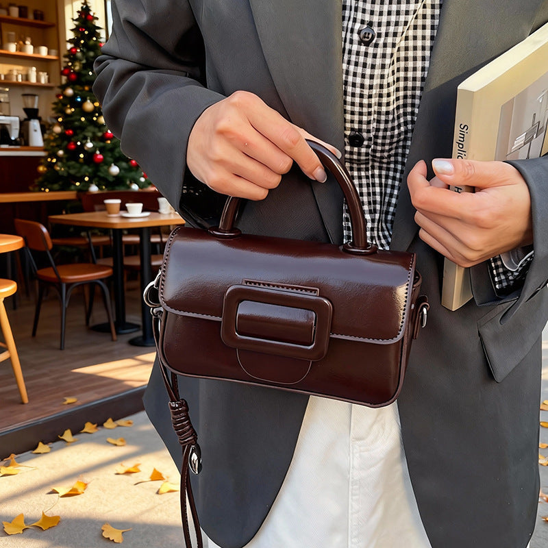 Women’s mini handbag with detachable shoulder strap and modern design