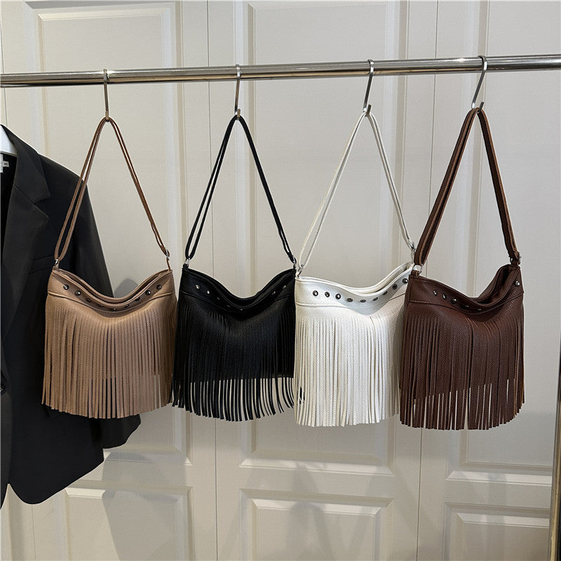 Ladies shoulder bag with fringes and studs-https://detail.1688.com/offer/940546135641.html-Calm Wears-Braun-nothing-Calm Wears