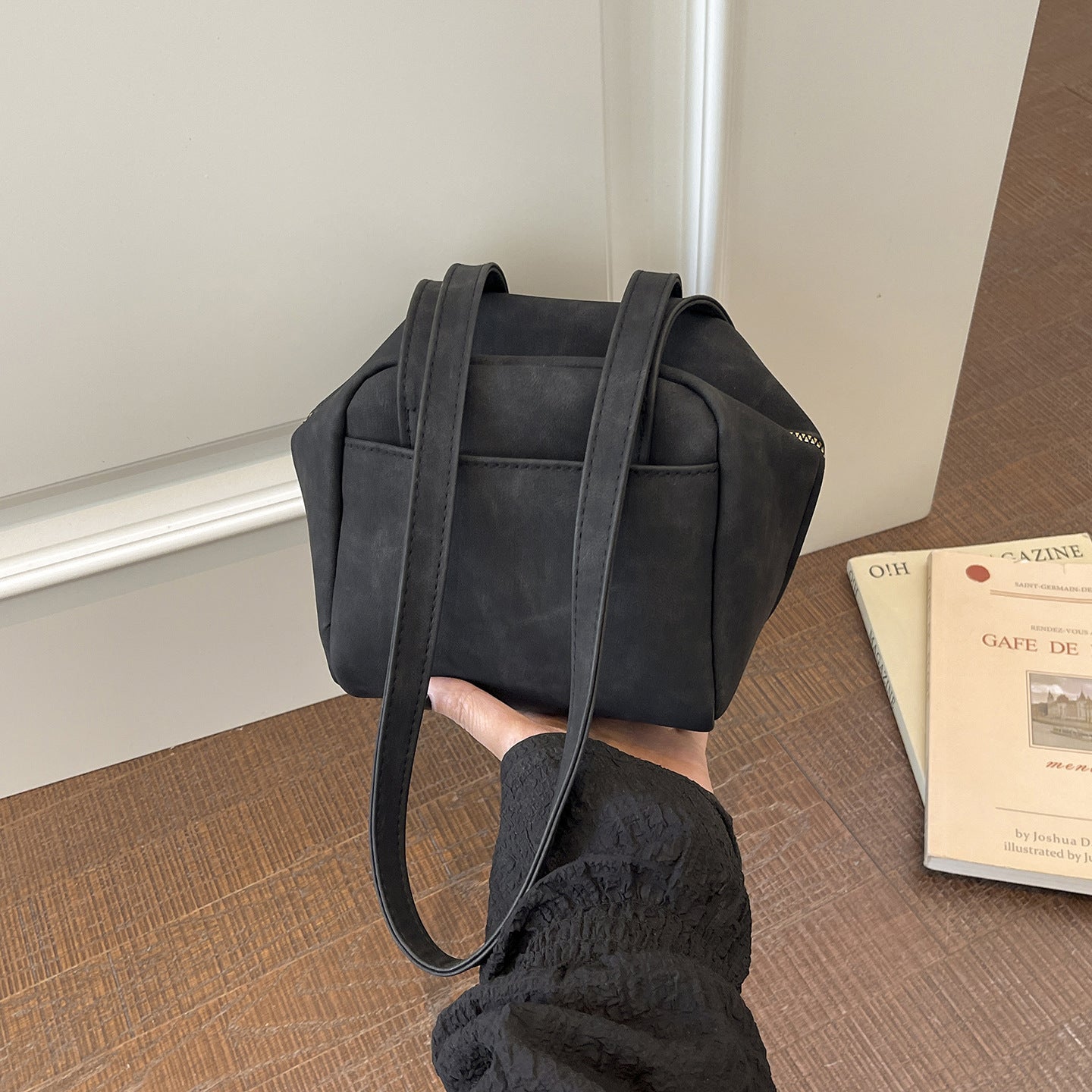 Women's mini bags with elegant design and versatile wearing comfort