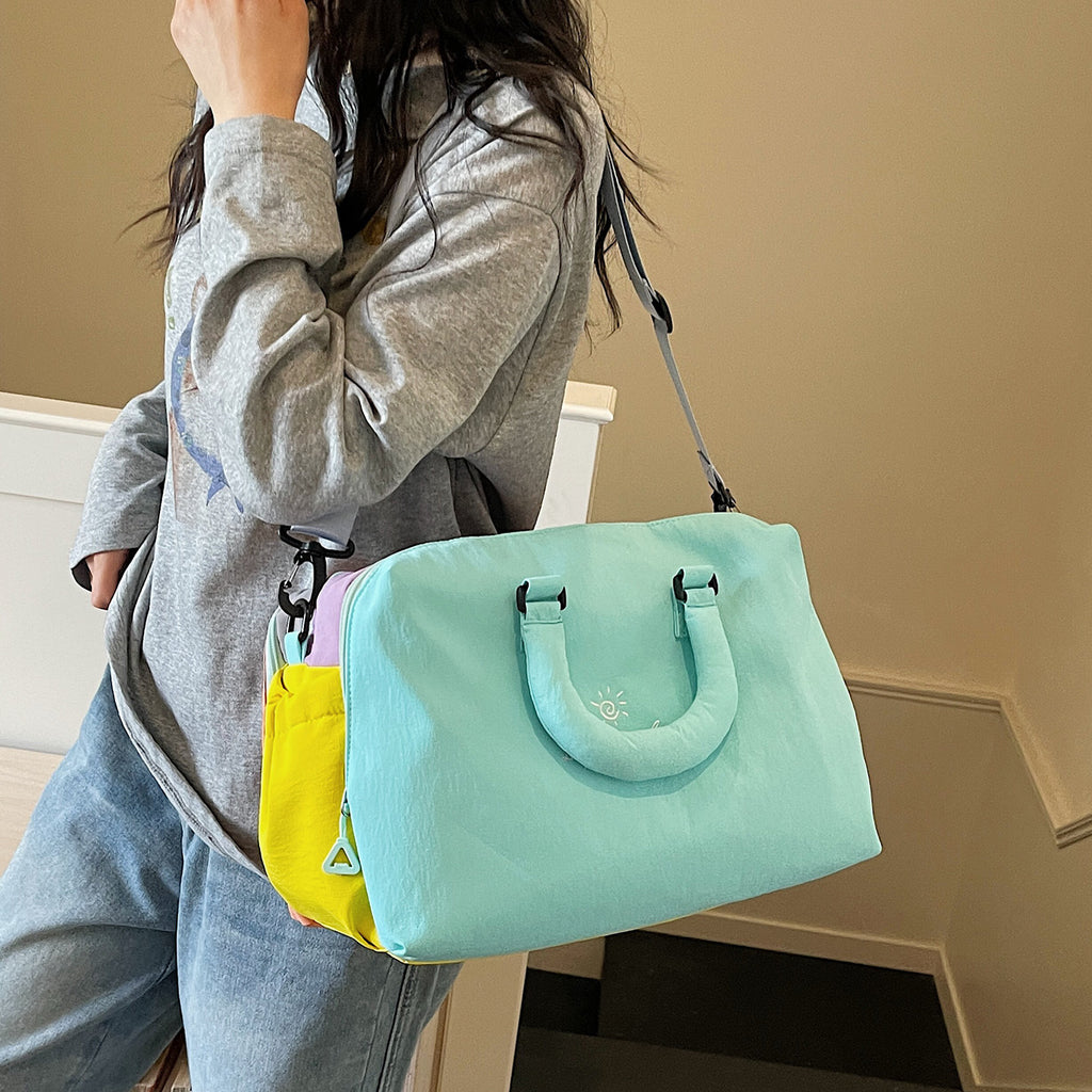 Stylish Multi-Compartment Travel Duffle