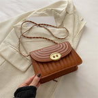 Quilted Chain Link Crossbody Handbag