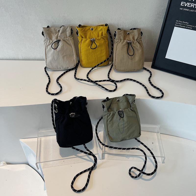 Comfortable cotton tote bag with fashionable design