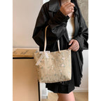 WoEmbroidered Straw Tote Bag