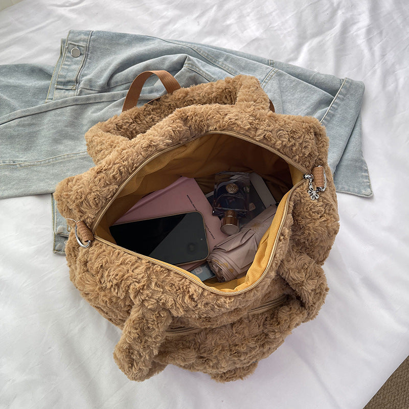 Plush handbag with bear motif