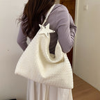 Elegant and Practical Shoulder Bag