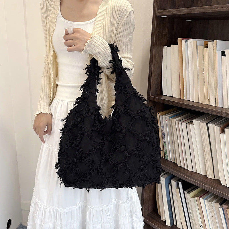 WoFringed Textured Shoulder Bag