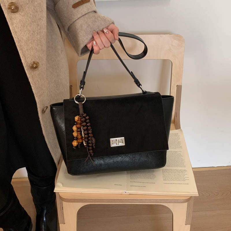Women's elegant shoulder bag made of high-quality faux leather with playful charm-https://detail.1688.com/offer/989546390871.html-Calm Wears-Black-Size: With pendant-Calm Wears