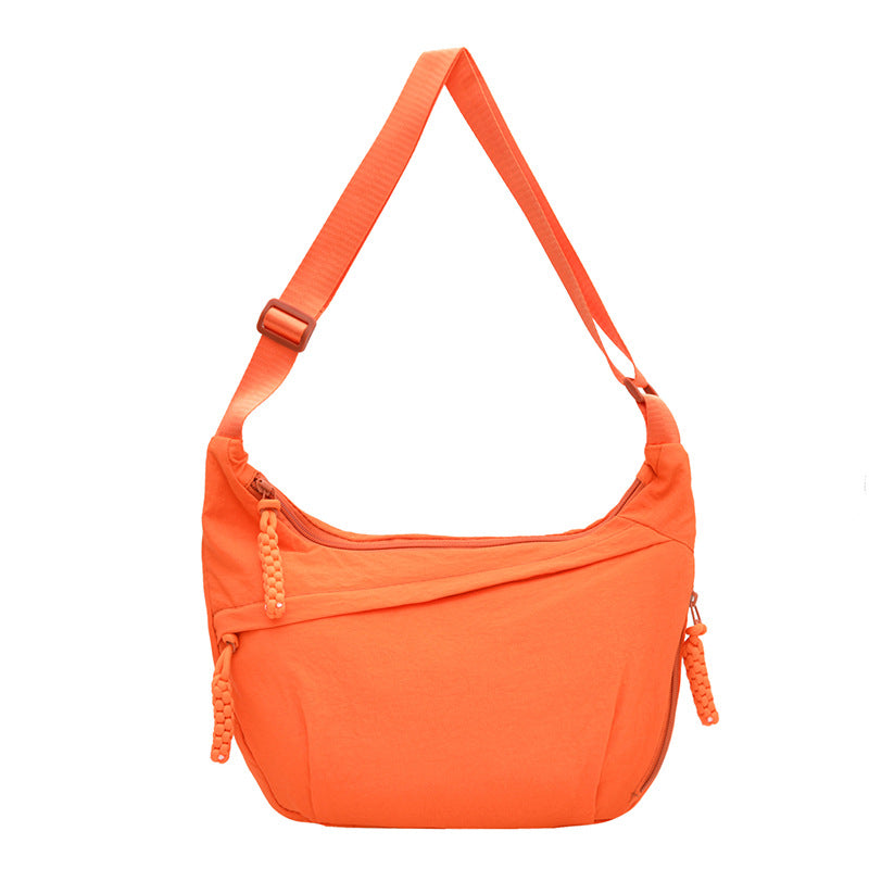 WoMulti-Pocket Lightweight Hobo Bag