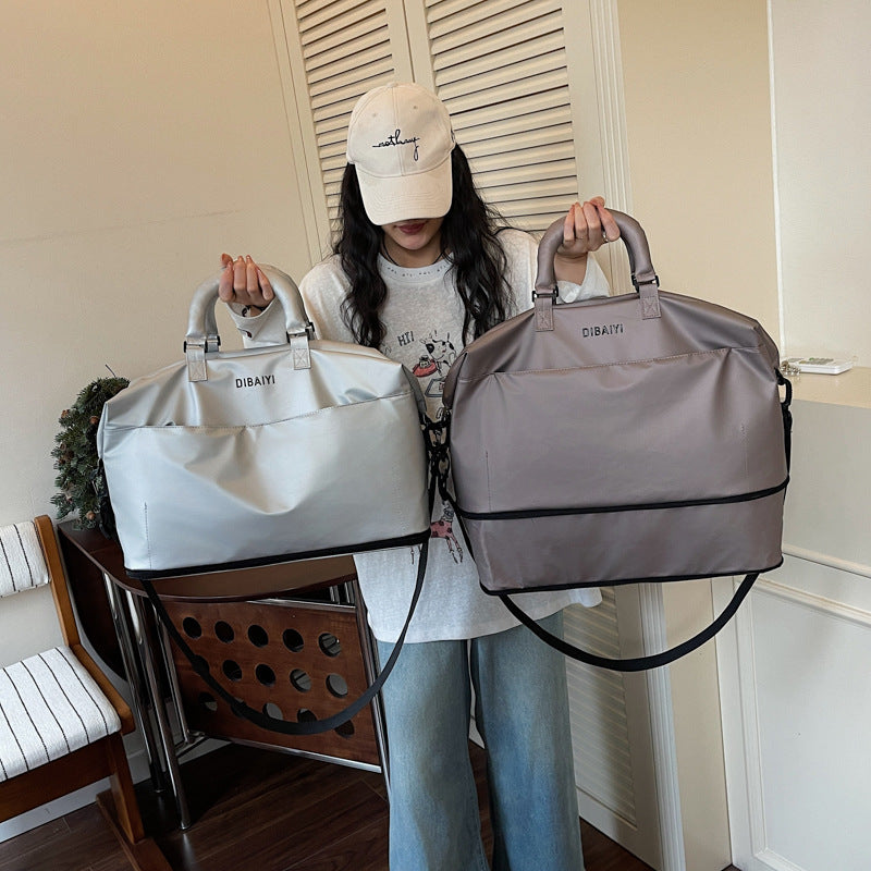 Spacious Multi-Compartment Travel Duffel
