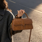 Women's leather handbag with detachable shoulder strap