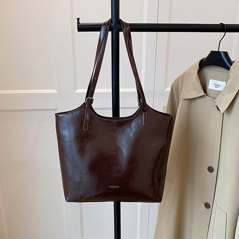 Ladies elegant tote handbag made of high-quality synthetic leather with playful pendant-https://detail.1688.com/offer/993747288803.html-Calm Wears-Black-nothing-Calm Wears