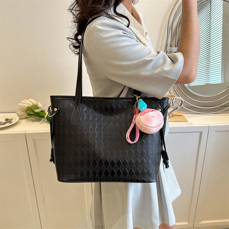Quilted Pattern Handheld Tote Bag