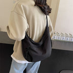 Fashionable shoulder bag