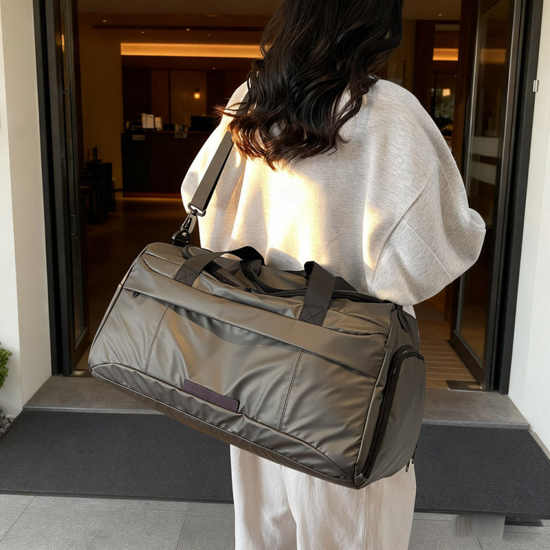 Spacious Multi-Compartment Travel Duffel Calm Wears