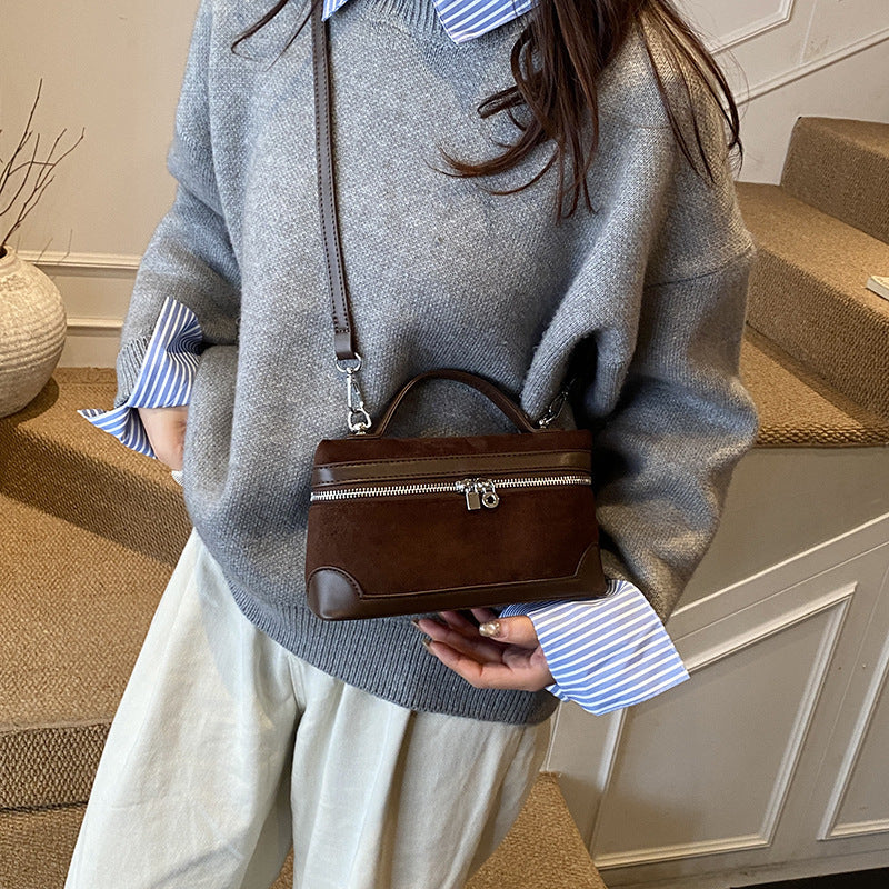Women's shoulder bag made of soft suede leather with practical compartments-https://detail.1688.com/offer/986186060235.html-Calm Wears-Braun-nothing-Calm Wears