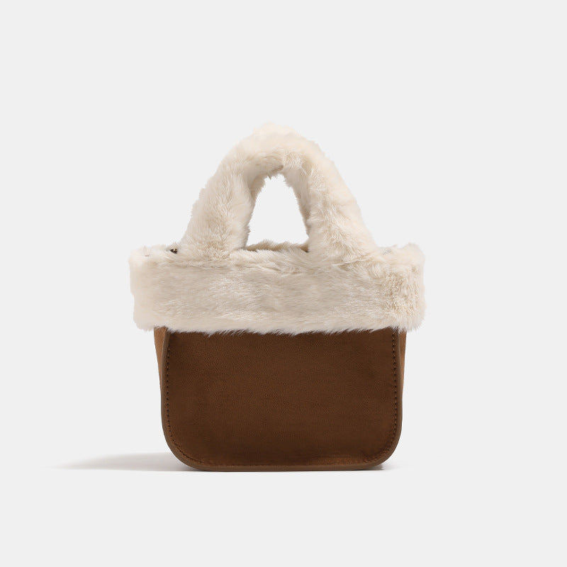 Women’s mini bag with luxurious faux fur collar