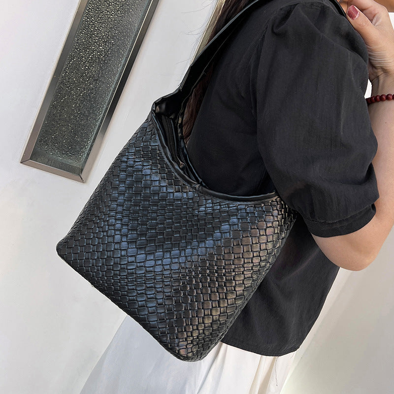 Textured Woven Hobo Bag