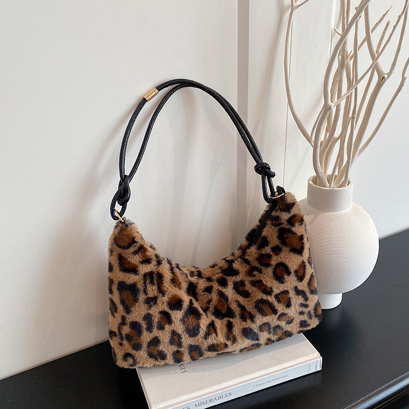 WoLuxurious Faux Fur Hobo Bag