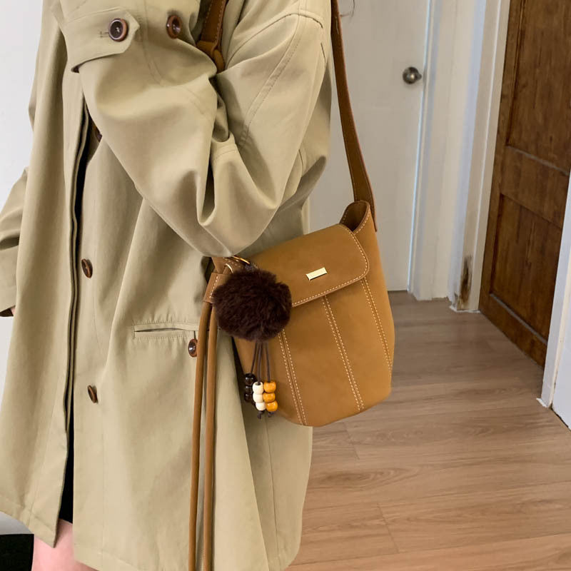 Ladies fashionable crossbody bag with fluffy pendant-https://detail.1688.com/offer/992380376855.html-Calm Wears-Braun-nothing-Calm Wears