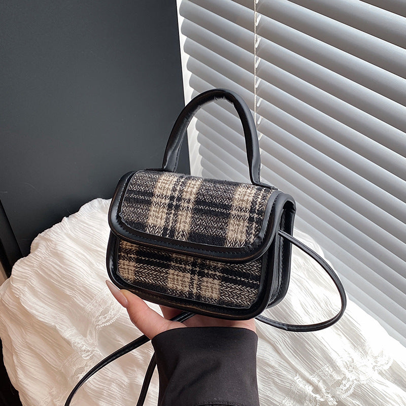 Textured Mini Messenger Bag