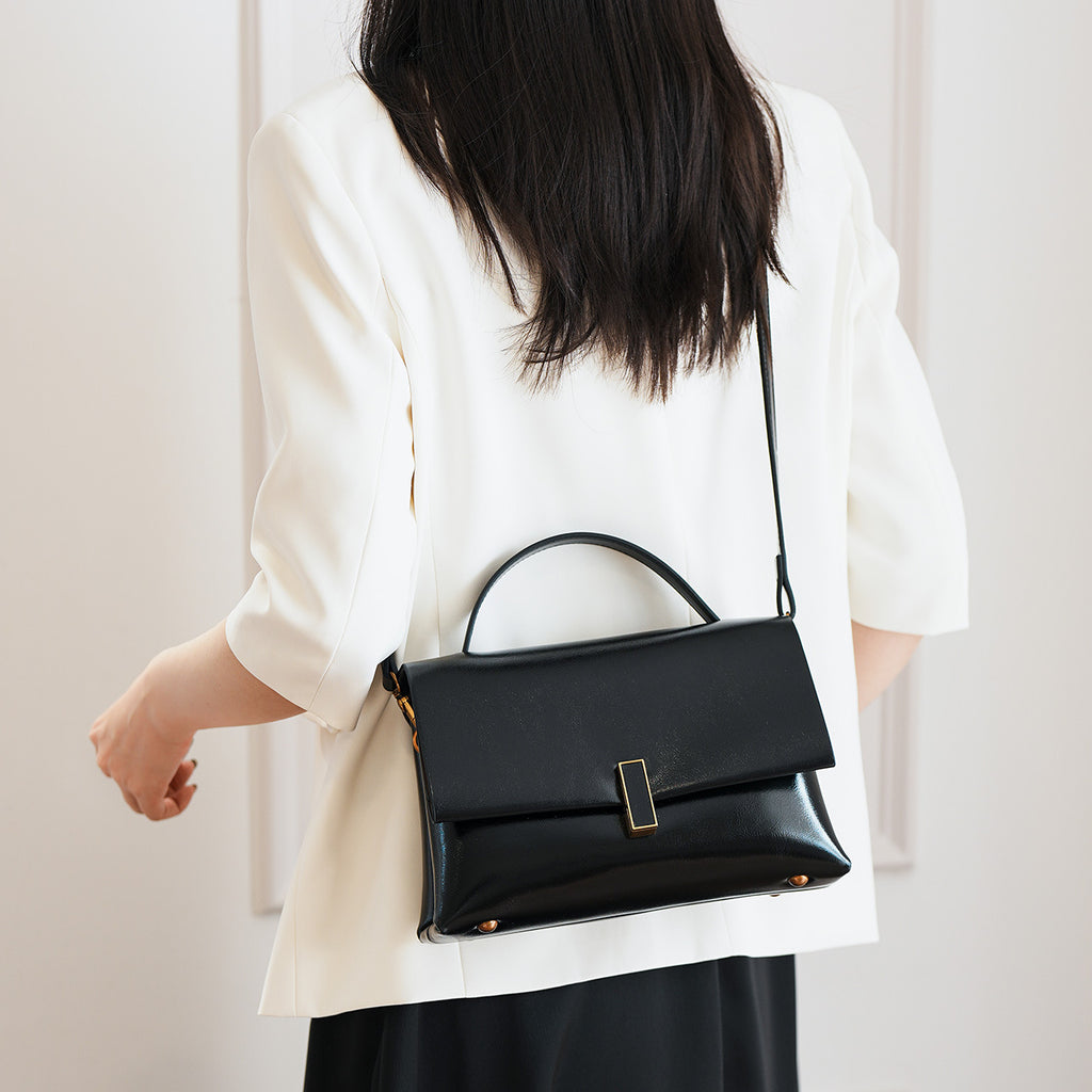 Elegant Structured Handbag  1785771151