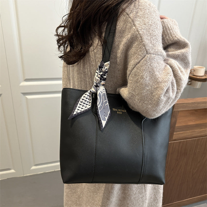 Elegant Fashion Tote Bag