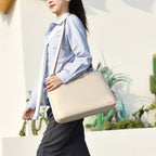 Laptop bag with practical shoulder strap and durable material