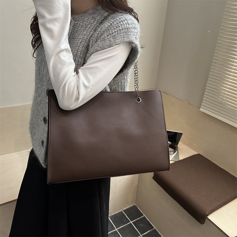 Women elegant tote bag with practical inner compartment and stylish chain strap-https://detail.1688.com/offer/1038616988417.html-Calm Wears-Braun-nothing-Calm Wears