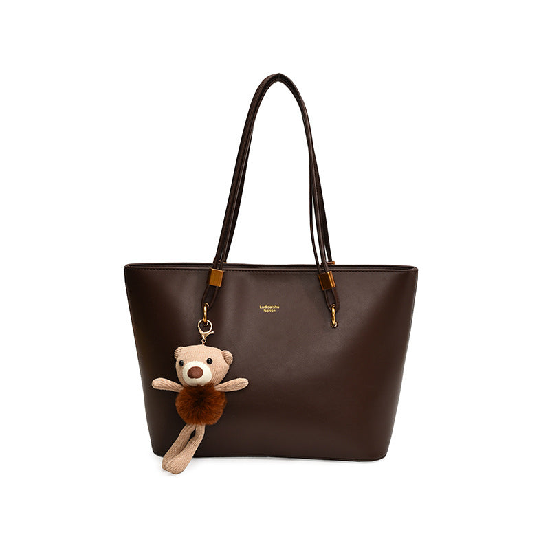 Women's tote bag made of high-quality artificial leather with a charming pendant from-https://detail.1688.com/offer/847109924464.html-Calm Wears-Braun-Size: With pendant-Calm Wears