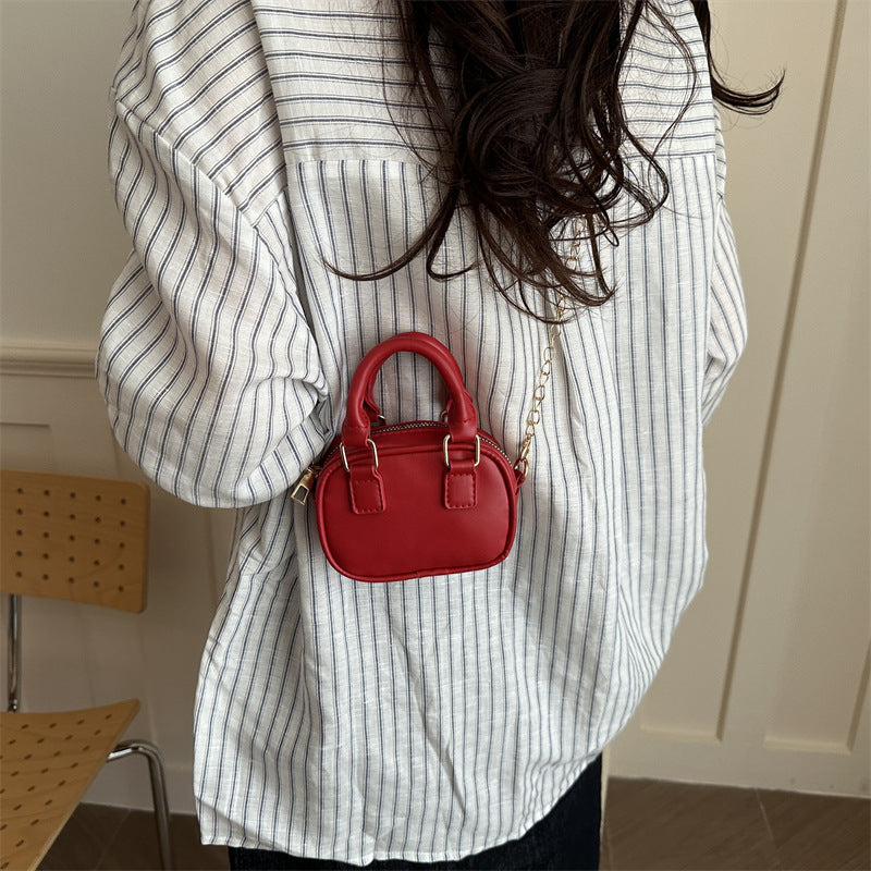 Women’s Mini Handbag with Removable Chain and Elegant Design