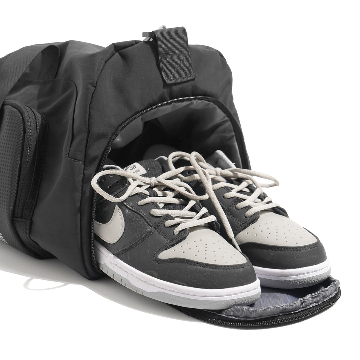 Versatile Outdoor Sports Duffel Calm Wears